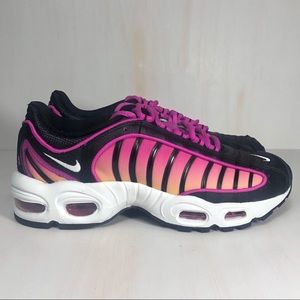 New Nike Air Max Tailwind IV Fire Pink Size 8
